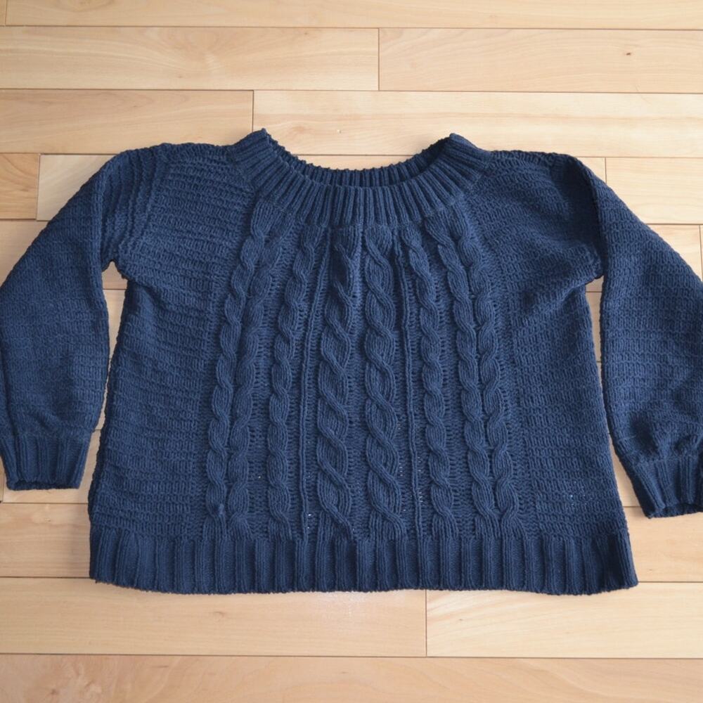 American Eagle Knit Sweater Soft Size M Navy Blue